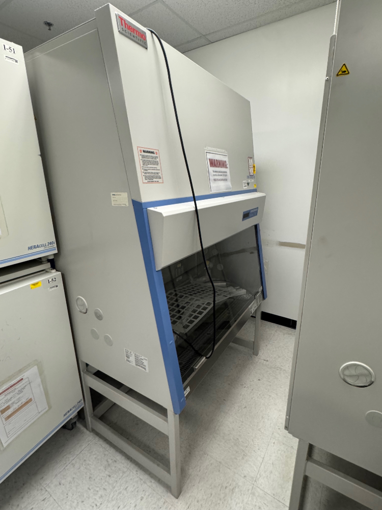 Image of Thermo 1300 Series A2 4' BioSafety Cabinet